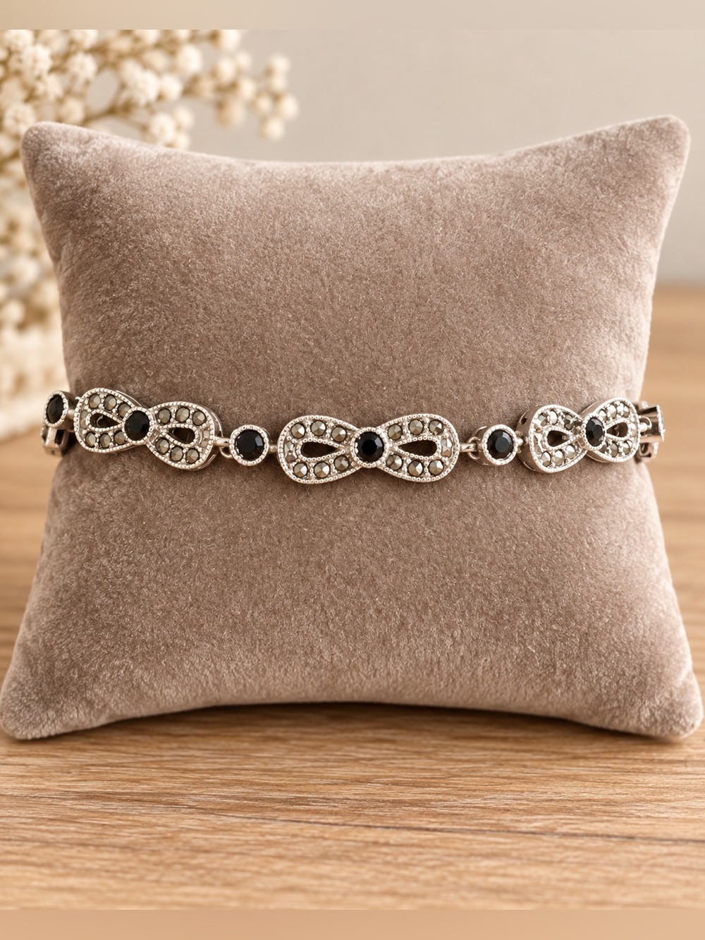 Premier Designs Operetta Infinity Link Bracelet NWOT 7.5" #731